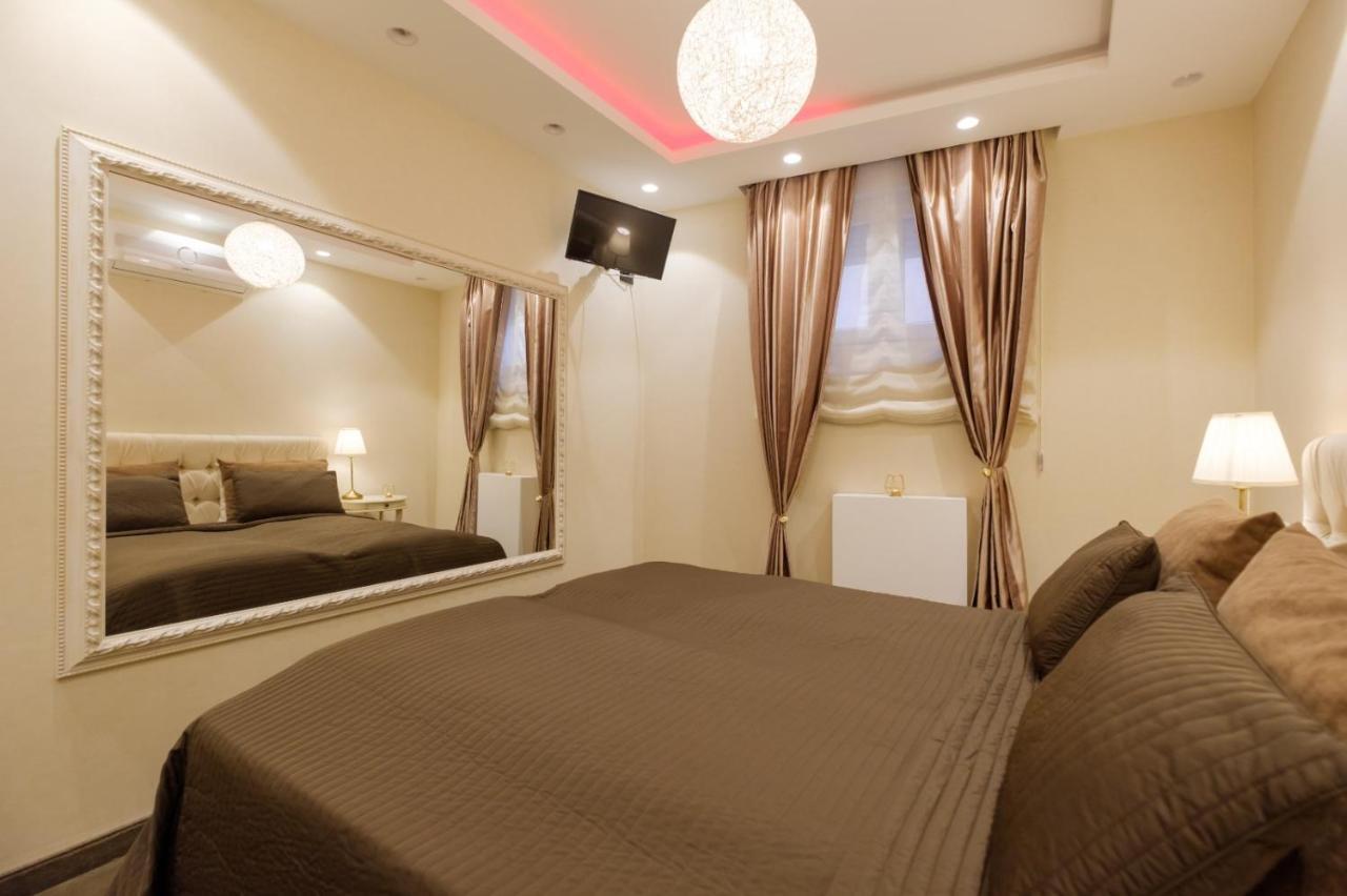 Central Business Apartments Jacuzzi Belgrado Esterno foto